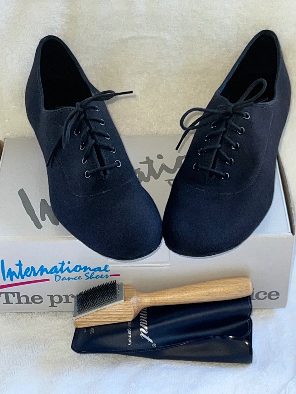 International Dance Shoes Black Lycra Heather Split-Sole Heel Size 9.5 Regular